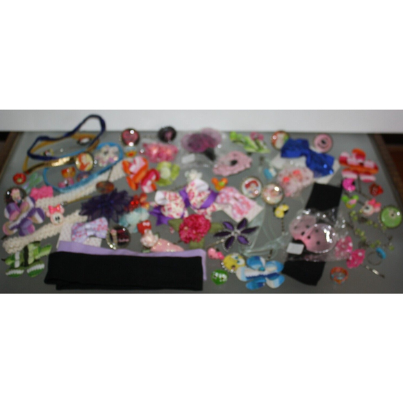 Girl's Lot Of 71 Jewelry & Hair Accessory Items Rings Hair Bows & Clips New - Picture 1 of 8